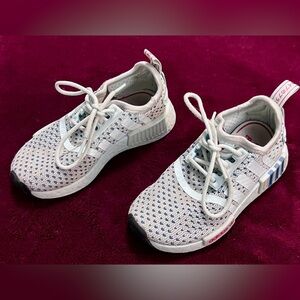 Adidas Kids' NMD R1 Sneaker sz 11